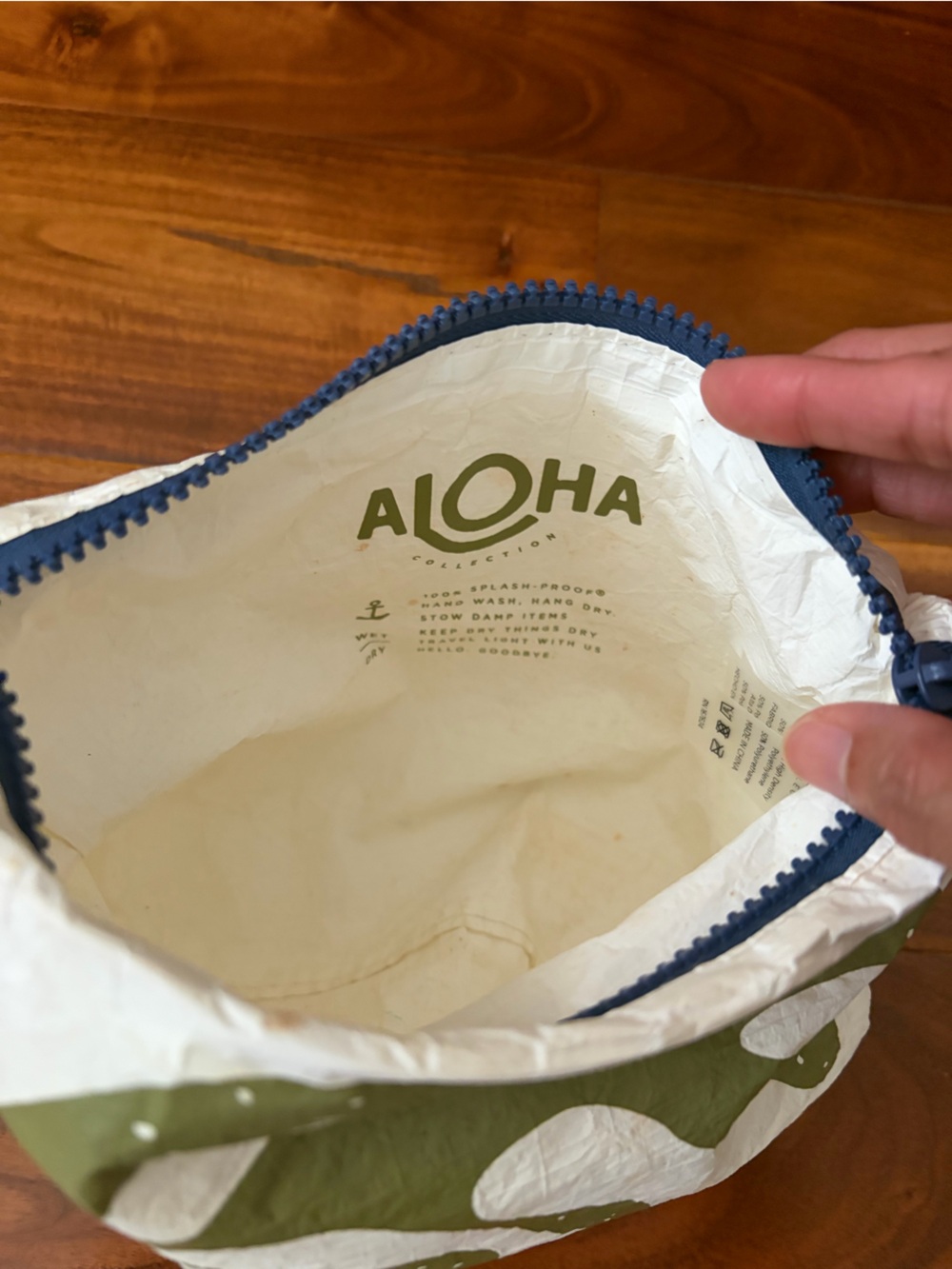 ALOHA COLLECTION small pouch - Picture 7 of 10